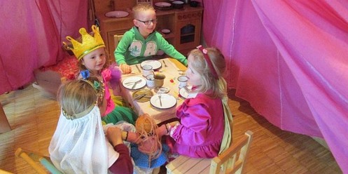 Prinzessin beim essen